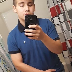 Meet your Posher, Zach